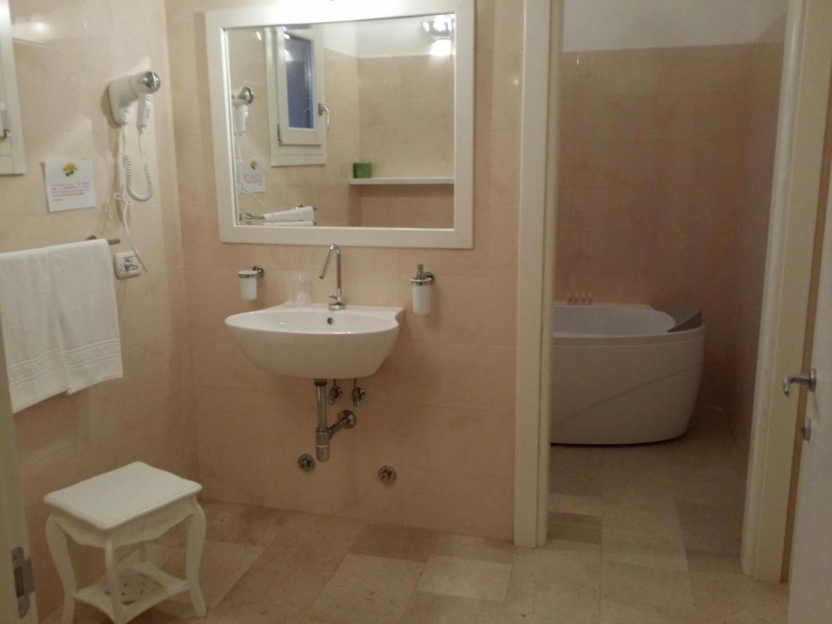 Antica Masseria Ficazzana - Tenuta Marina Di Pescoluse Luaran gambar